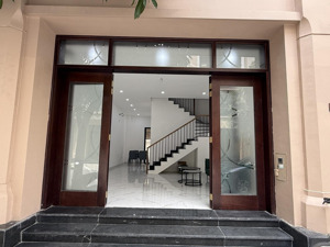 liền kề cọ xanh 7, ngay ngã tư thông thoáng, rất gần vinshool,vincom, sát công viên nội khu bể bơi