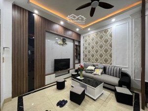 vị trí kim cương! nhà phố tây sơn, ngõ rộng thoáng, 1 phút lên ô tô, diện tích 30m2 xây 6 tầng