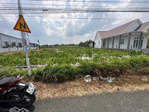 đất thổ 5x40m. nhựa nhựt chánh mỹ bình. bến lức