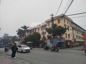 cực phẩm phố xốm - cạnh đh điện lực - ô tô vào đất - 60m2 mt 6m - 9.x tỷ xây ccmn quá đẹp