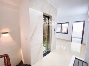 bán nhà 5 tầng thang máy ngay kđt xa la gần bv 103- đường 19/5 văn quán-ngõ nông oto đậu gần 7ty1