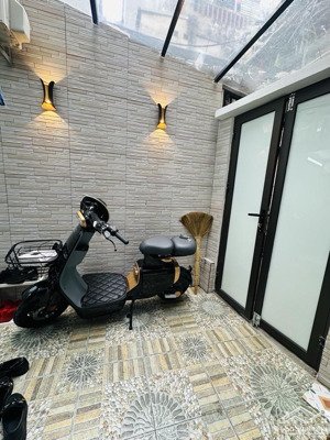 dưới 3 tỷ! tập thể tầng 1 tân mai 55m² - 2 phòng ngủ - sân để xe riêng - sổ đỏ chính chủ