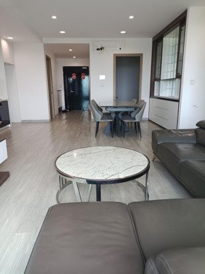 chính chủ cho thuê 3 phòng ngủ 104m2 chung cư one 18 gần chương dương giá 12 triệu: 