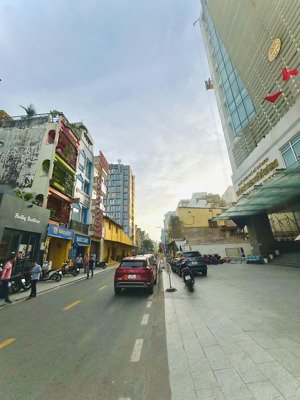 nhà 6 tầng mặt tiền nguyễn văn thủ, p. đakao 6x28 - 168m2 - hđt: 95 triệu/ th chỉ 29 tỷ