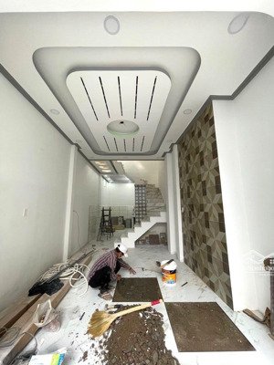 nhà đẹp 3 tầng tt quận 6 - 4pn - hẻm thông gần chợ bình tiên - nhỉnh 5 tỷ