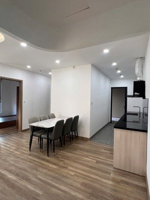 cho thuê căn hộ 02 phòng ngủ 83m2 nhà mới đầy đủ nội thất giá 10tr vào luôn lh: 