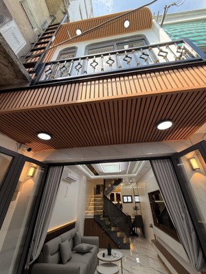 cho thuê nhà hẻm 167 huỳnh tấn phát q7 ngay quận 7 sát q4 giá 15tr bớt lộc