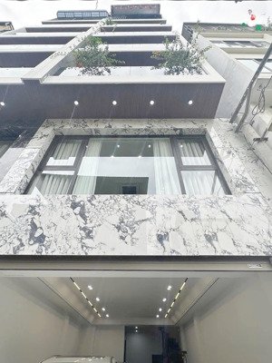 chính chủ nhờ bán căn nhà bồ đề, 6tầng thang máy, gara, đẳng cấp an sinh, chủ thiện chí giá 15.6 tỷ