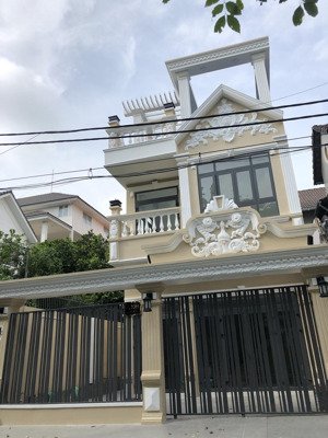 giá mua đất !!! biệt thự vip khu tên lửa 8 x 20m 2 tầng sát vành đai trong, aeon mall 1 phút