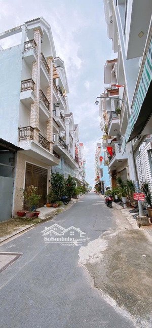 nhà hẻm 1/. bến lội. bình trị đông a bình tân . cách chợ mỹ nga ( tây lân) 300m .khu dân cư đồng bộ