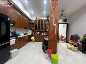 Bán nhà Hoàng Như Tiếp 64m2 vị trí đẹp 30m ra oto 2 thoáng 14.5 tỷ