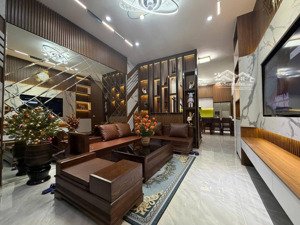 siêu phẩm! đội cấn, ở ngay, ngõ vf3, thông tứ tung, chục m ra ô tô tránh, dân xây giữ, 43m2 * 5t