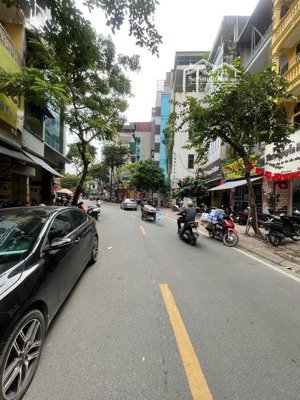 chủ thở ôxy cần tiền gấp giảm 1.5 tỷ mặt ngõ oto tránh kinh doanh sầm uất , sát đường 32 cầu diễ