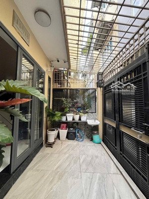 cầu chữ y hưng phú quận 8- 42m2 (4,5x9) - 5 tầng- 4pn- sổ hồng riêng.