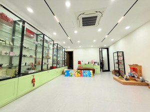 nhà mới phân lô hoàng cầu đống đa ô tô - 60m 7 tầng thang máy - hàng xóm quận ủy 20m mặt phố