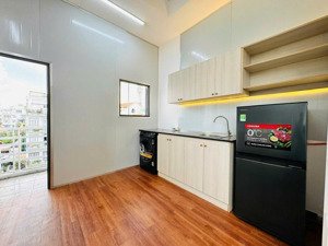 bán nhà hxh gần metro cách mạng tháng 8,quận 10, 3 tầng,ngang 4m,67m2, tn 28tr/th, 9.65 tỷ