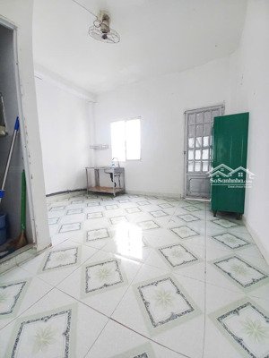 cho thuê phòng có máy lạnh, hẻm 793 trần xuân soạn, giá 3,5tr/th