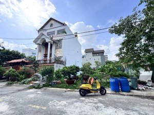 bán lô đất biệt thự khu bên sông - ngay gigamall - dt 11*18m - giá chỉ 18.5 tỷ