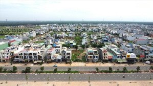 lô góc 2 mặt tiền 100m2, giá 2tỷ, nở hậu, đường to, dân đông dễ kd, cách sân bay long thành 5 phút