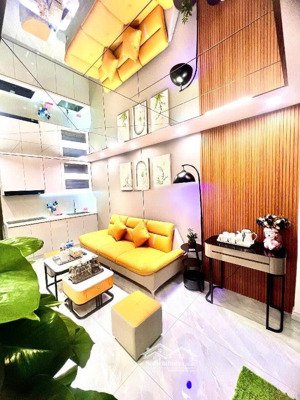 bán nhà phố cây cảnh hoàng hoa thám - thang máy - full nội thất đẹp lung linh