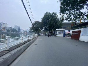 hiếm - nhà trung tâm bồ đề - full nội thất - ở ngay - dt 30m x 4 tầng - giá 7.95 tỷ.