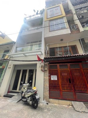 nhà hxh cô giang, quận 1. dt: 4x18m, nhà trệt 2 lầu st giá 16.8 tỷ tl