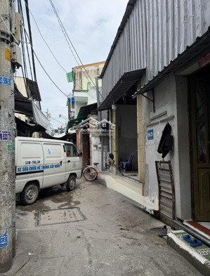 quận 7,nhà ngang 4.6m dài 21m,hẻm ô tô huỳnh tấn phát,kết cấu 2 tầng còn mới ở ngay,nhỉnh 8 tỷ