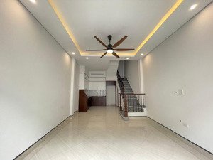 bán nhà gia quất - phường bồ đề - mới tinh - ngõ gần ô tô - 7.9 tỷ