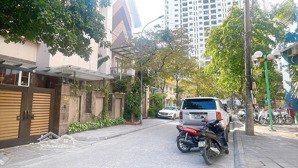 cực hiếm. bán căn bt đẹp nhất kđt mễ trì thượng. 110m2. mt 10m. gía đầu tư