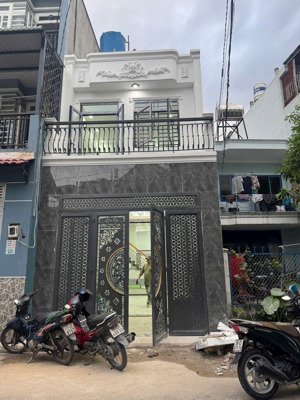 nhỉnh 4ty có nhà đẹp mới sửa shr mt tch 5, dt 4x12 1 lầu sát nguyễn thị búp, hiệp thành city