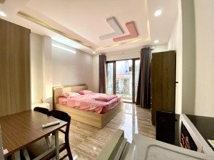 cho thuê căn hộ studio ban công , full nội thất , ngay vòng xoay điện biên phủ , ngã tư hàng xanh