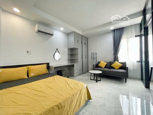 căn hô 1 phòng ngủ thiết kế vách ngăn kính hiện đại, tiết kiệm không gian, siêu thoáng mát