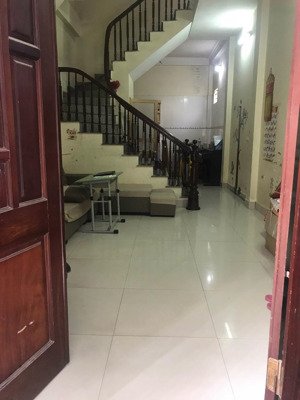 cho thuê nhà riêng tại hữu hòa, thanh trì, 5 triệu/tháng, 35 m2x3 tầng, 2pn, 2wc