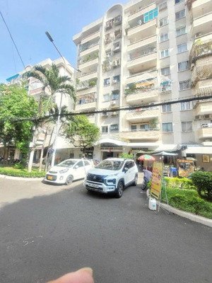 căn hộ phan xích long 66m 2pn 2wc tòa a4 giá 4 tỷ 5 tl