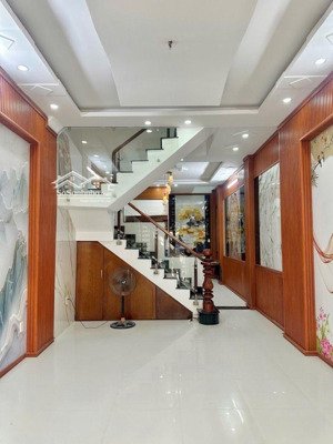 nhà mới đẹp 4 tầng hxh tô hiệu 4x9.5m giá 6.2 tỷ