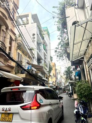 Nhà dòng tiền gần 300tr/năm, hẻm 6m xe hơi thông Huỳnh Văn Bánh, Phú Nhuận, 4 tầng, 52m2, 4pn, 10.x Tỷ