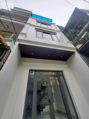 Bán nhà Ngọc Thuỵ,Long Biên 4 tầng,52m,mt4m gần oto nhỉnh 9 tỷ