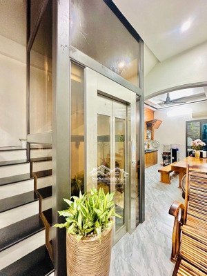 lĩnh nam - ô tô vào nhà ! 6 tầng thang máy , kinh doanh bất chấp