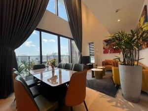 cho thuê 4 phòng ngủ the marq quận 1, giá chỉ 77triệu, nội thất cao cấp, trần cao 6.9m