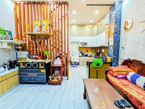 bán gấp nhà mặt phố tại huỳnh tấn phát, 6,2 tỷ, 43 m2, 2pn, 3wc