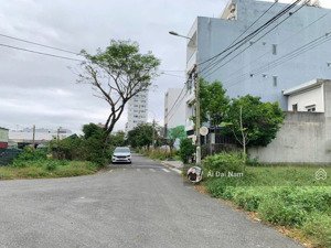 chính chủ cần bán lô đất đường nguyễn cơ thạch . ( kề góc ) - lh : vp nhà đất đại nam