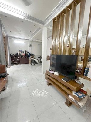 bán nhà 3 tầng 5.4 tỷ sát ngay khu dân cư hồng long chợ hiệp bình phường hiệp bình phước