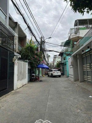 hxh 7 chỗ thông kd - cmt8 q10 - 45m2 - 3tầng - 7 tỷ hơn