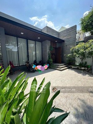 biệt thự vườn mặt tiền đường gò dưa ngay ql1a thủ đức - 230m2 ngang 8x29m vuông vức - giá 16 tỷ tl