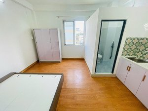 đường 59 p14 gv - nội thất - 20m2 - cửa sổ lớn