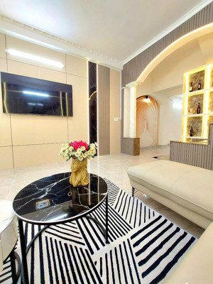 hẻm xh,4 tầng,gíap phan đăng lưu phú nhuận,ngang 4.5m,78m2, 5pn, kd chdv tn 500tr/năm, 9.x tỉ