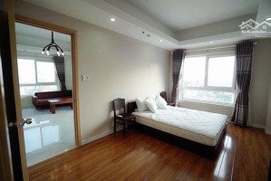 bán căn hộ homyland 2 ngay mặt tiền nguyễn duy trinh 82m căn góc 2pn2wc giá 4,4 tỷ lh 