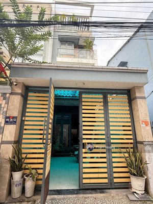 bán nhà 4 lầu hoàn công sát tthc dĩ an cách thủ đức 1 km dt 84m đường 5m thông cách siêu thị go 2p