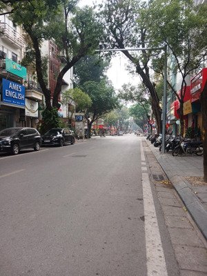 hiếm! nhà mới lô góc 4 thoáng thang máy full đồ | võ thị sáu bạch mai -dt 56m x5 tầng