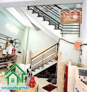 chỉ 6,5 tỷ ngay chợ vải phú thọ hòa 62m 3 tầng làm kho, xưởng, chdv dòng tiền 13tr/tháng